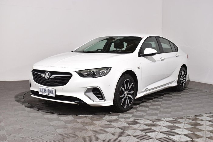 2020 Holden Commodore RS