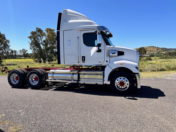 2023 Western Star 48X Dd16 Dt12 36"Prime Mover 48X DD16 DT12 36"Prime Mover