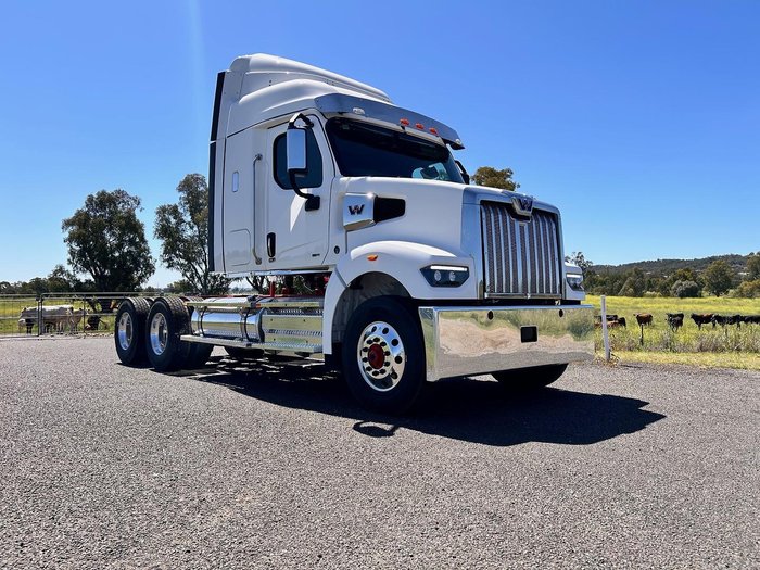 2023 Western Star 48X Dd16 Dt12 36"Prime Mover 48X DD16 DT12 36"Prime Mover