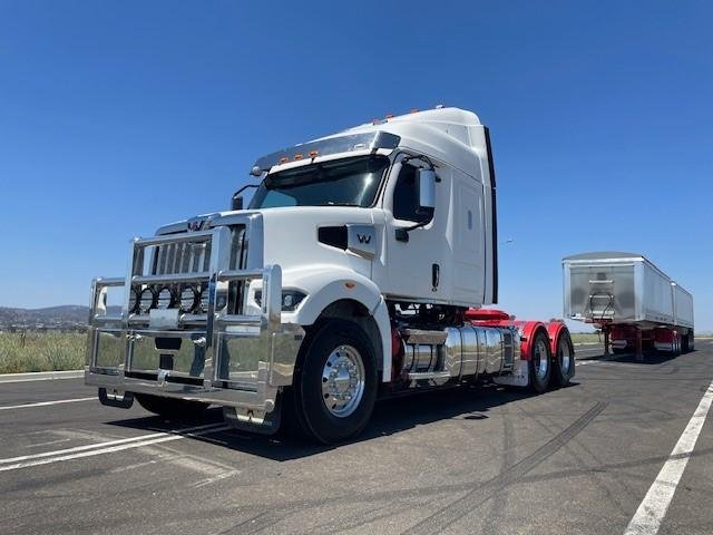 2023 Western Star 48X Dd16 Dt12 48" Prime Mover 48X DD16 DT12 48" Prime Mover