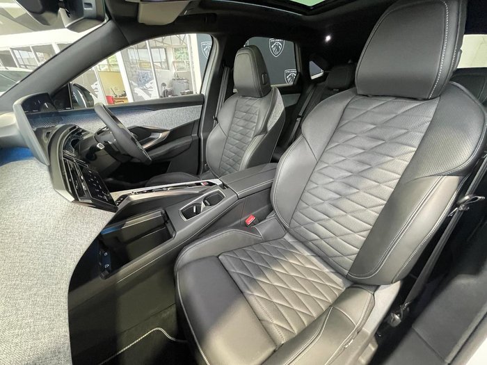 2024 Peugeot 3008 GT Premium Hybrid