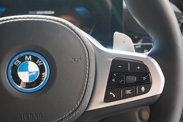 2024 BMW X5 xDrive50e M Sport