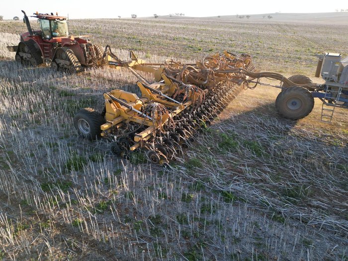 0 SERAFIN ULTISOW FORWARD FOLD S1872 SINGLE DISC SEEDER USED YELLOW