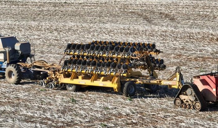 0 SERAFIN ULTISOW FORWARD FOLD S1872 SINGLE DISC SEEDER USED YELLOW