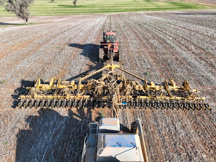 0 ULTISOW FORWARD FOLD S1872 SINGLE DISC SEEDER USED YELLOW