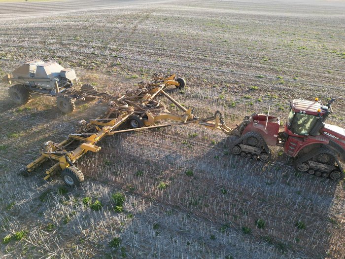 0 SERAFIN ULTISOW FORWARD FOLD S1872 SINGLE DISC SEEDER USED YELLOW