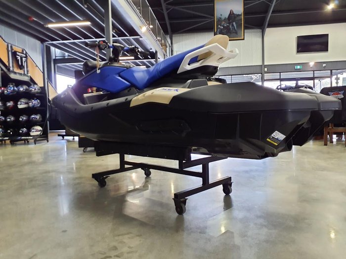 2025 SEA-DOO Spark Trixx 3up