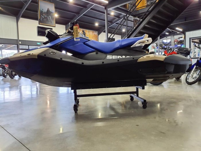 2025 SEA-DOO Spark Trixx 3up