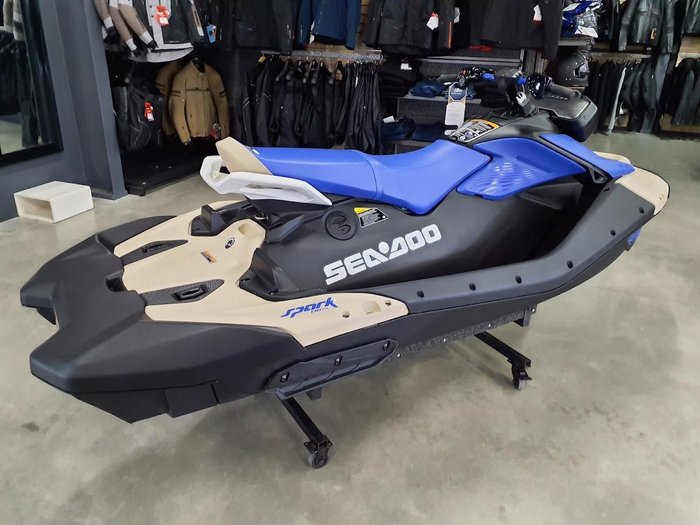 2025 SEA-DOO Spark Trixx 3up