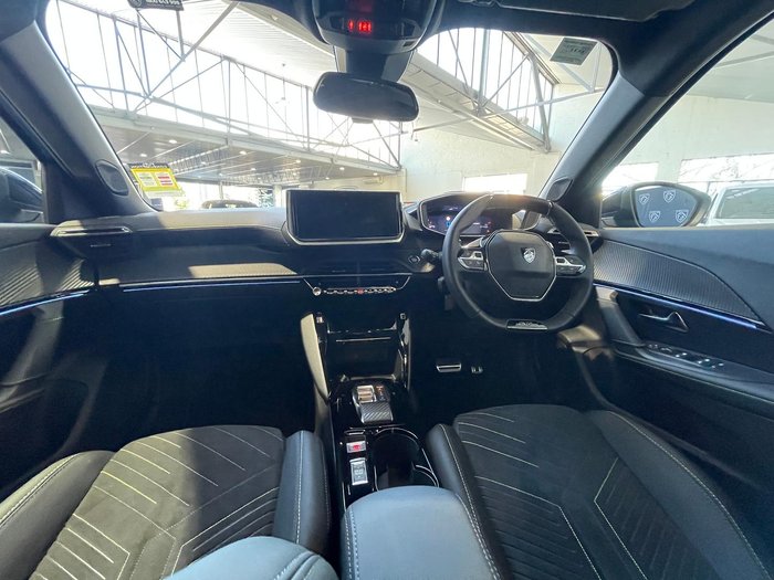 2024 Peugeot 2008 GT Hybrid