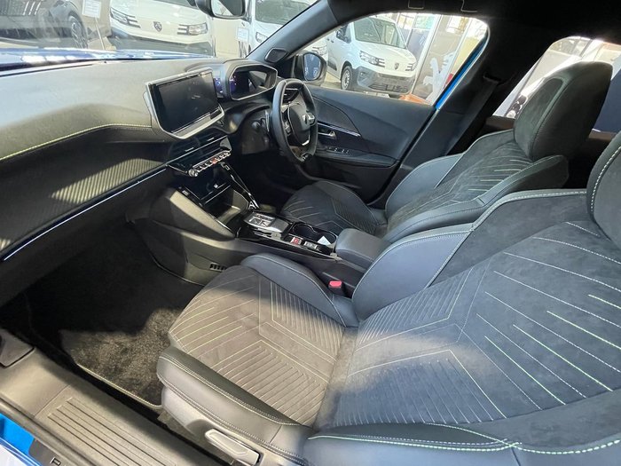 2024 Peugeot 2008 GT Hybrid