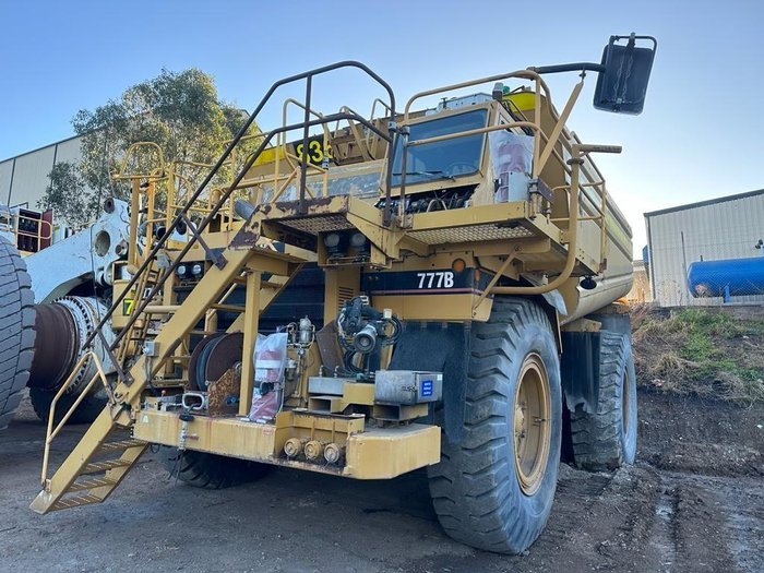 2000 Caterpillar 777D