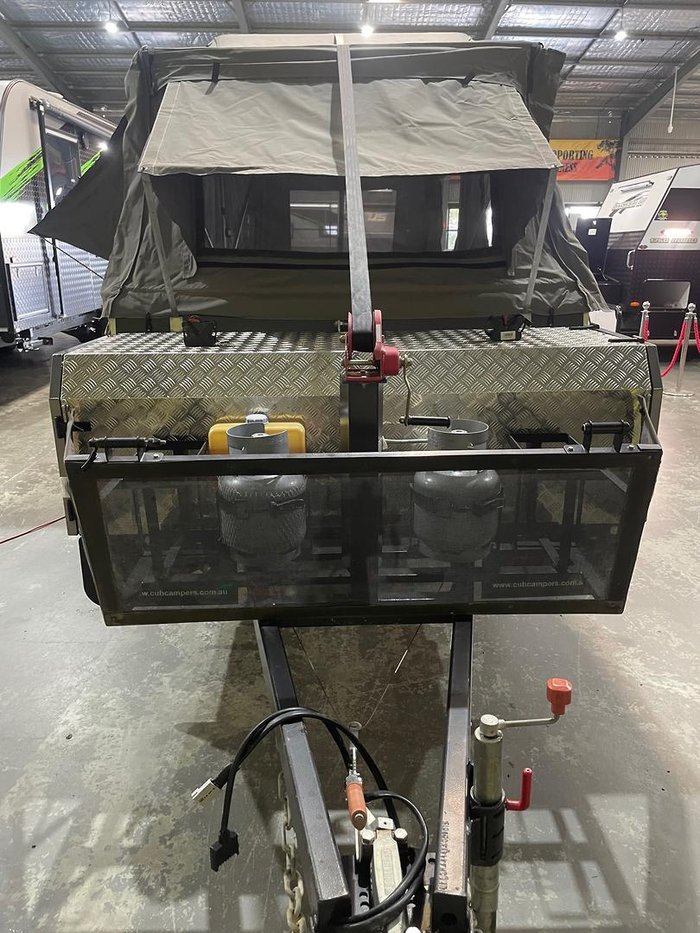 2019 Cub Escape