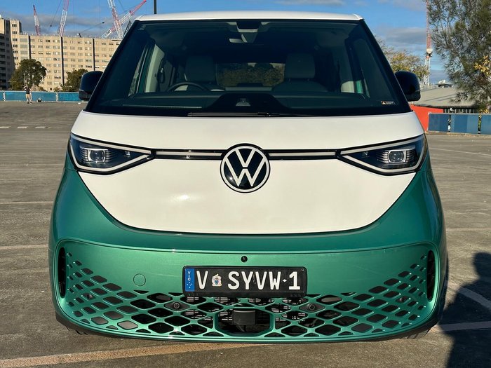 2024 Volkswagen ID. Buzz Pro BEV560