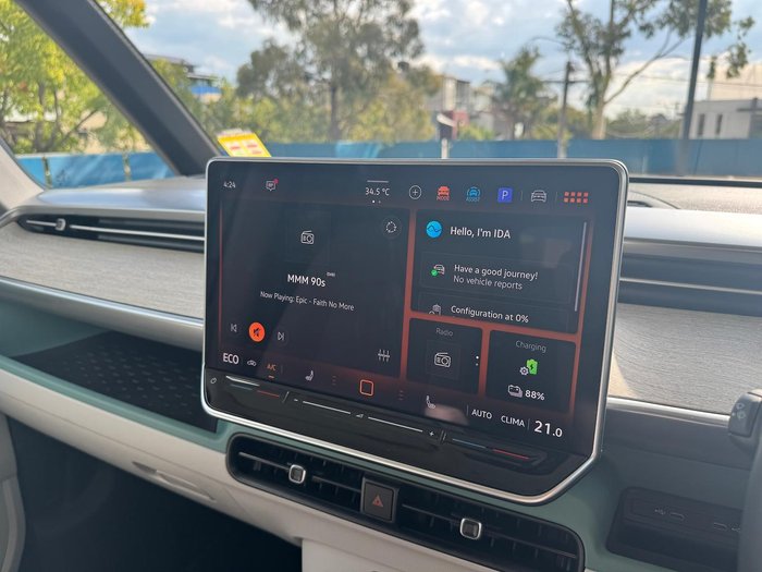 2024 Volkswagen ID. Buzz Pro BEV560