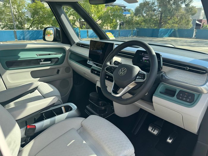 2024 Volkswagen ID. Buzz Pro BEV560