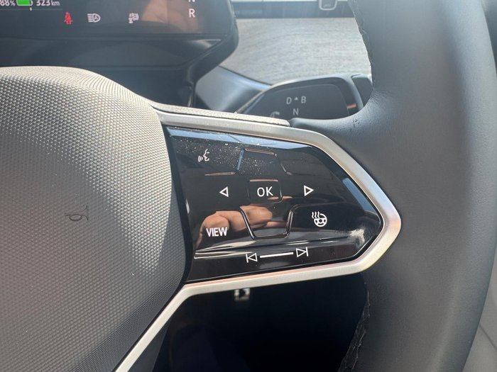 2024 Volkswagen ID. Buzz Pro BEV560