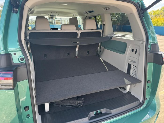 2024 Volkswagen ID. Buzz Pro BEV560