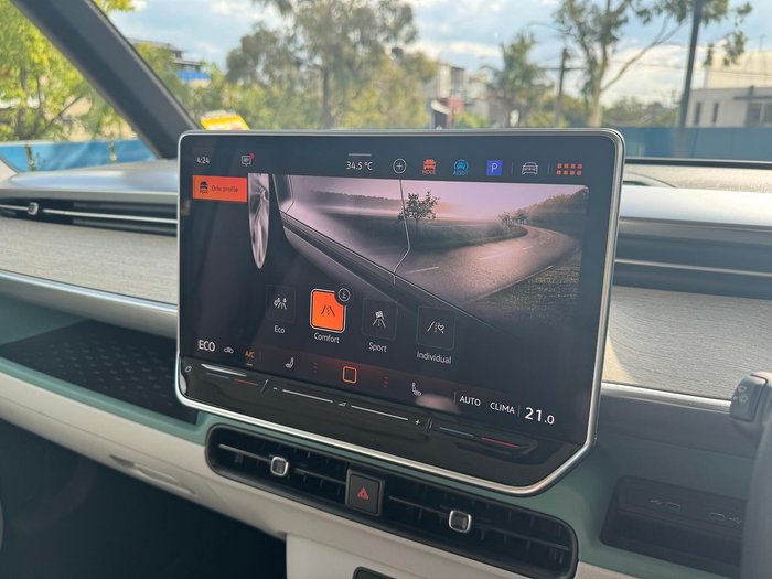 2024 Volkswagen ID. Buzz Pro BEV560