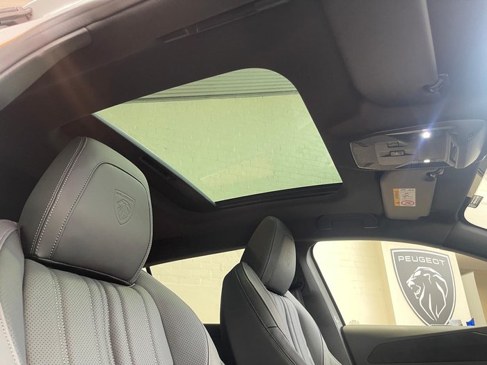 2024 Peugeot 408 GT Premium Hybrid