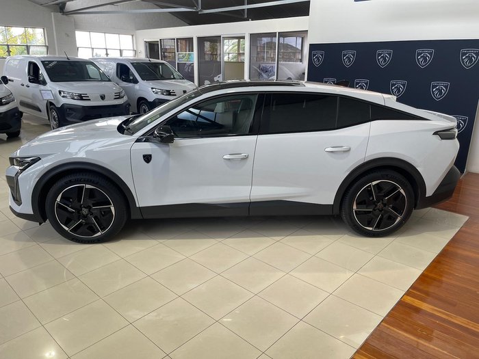 2024 Peugeot 408 GT Premium Hybrid