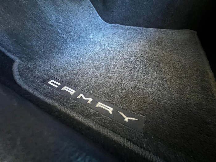 2019 Toyota Camry SL