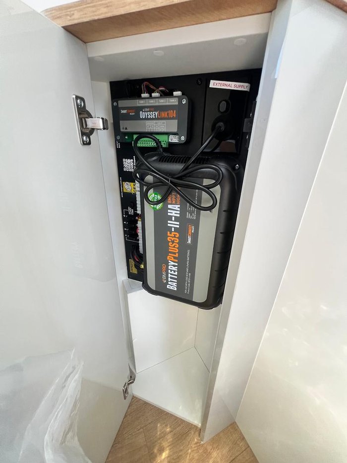 2025 Traveller Utopia 19'6 Front Door