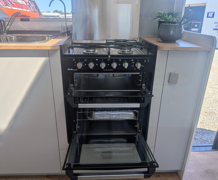 2025 Traveller Utopia (19'6)