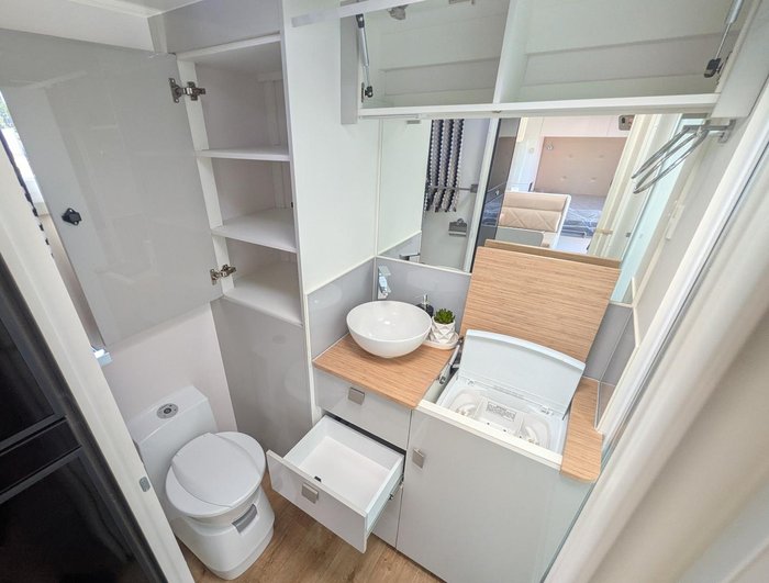 2025 Traveller Utopia (19'6)