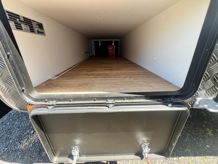 2025 Traveller Utopia 19'6 Front Door