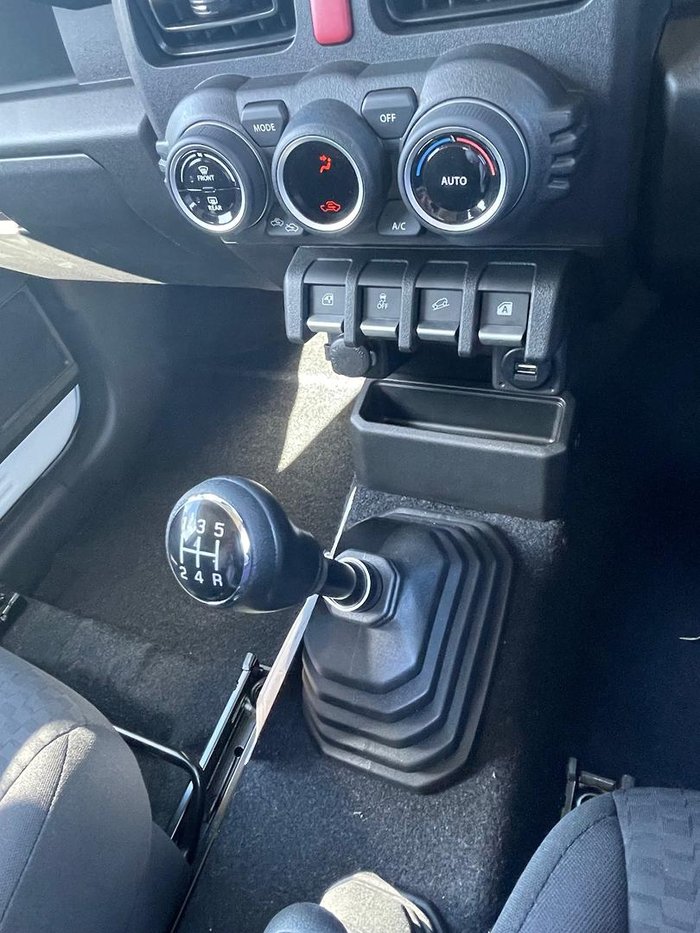2025 Suzuki Jimny XL JJ 4X4 Dual Range Arctic White Pearl