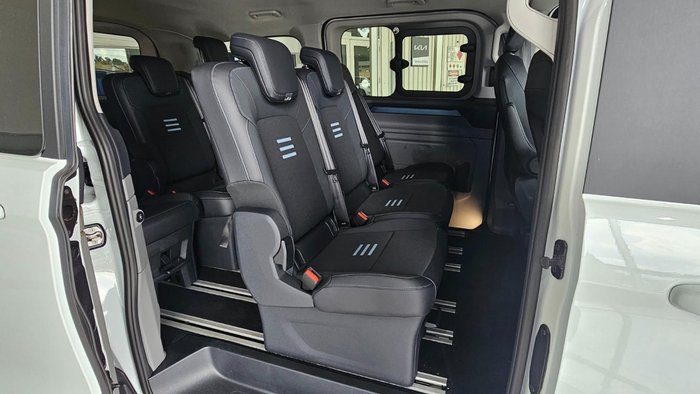 2025 Ford Tourneo Active