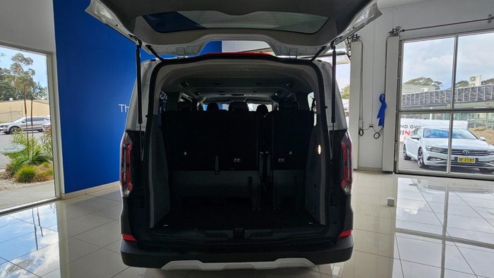 2025 Ford Tourneo Active