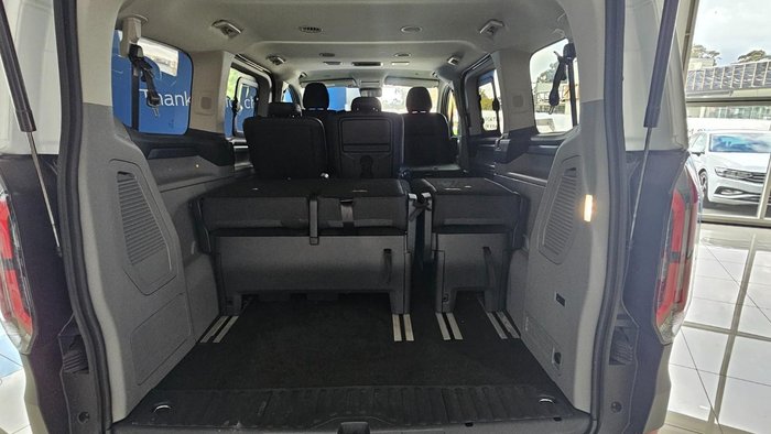 2025 Ford Tourneo Active