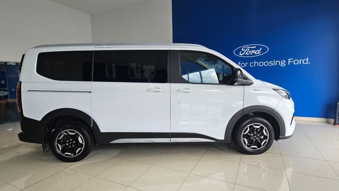 2025 Ford Tourneo Active