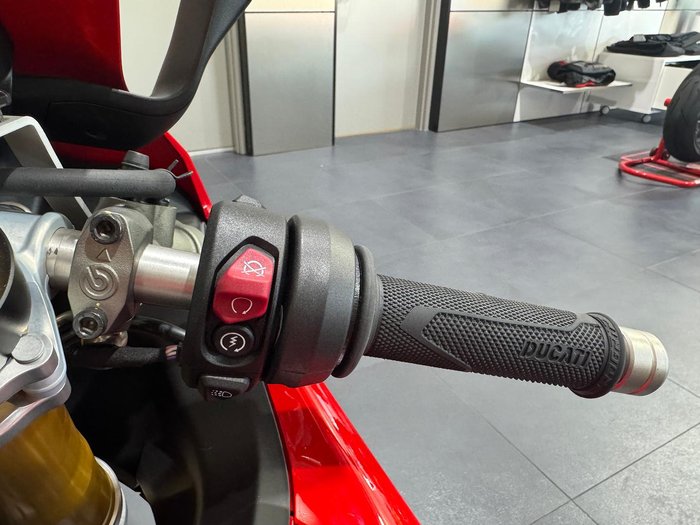 2025 Ducati Panigale V4 S Panigale V4 Red