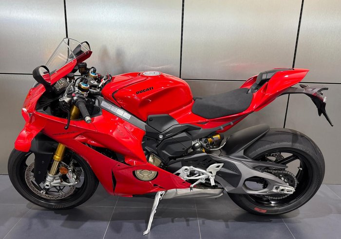 2025 Ducati Panigale V4 S Panigale V4 Red