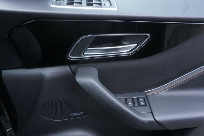 2016 Jaguar F-PACE 30d Prestige