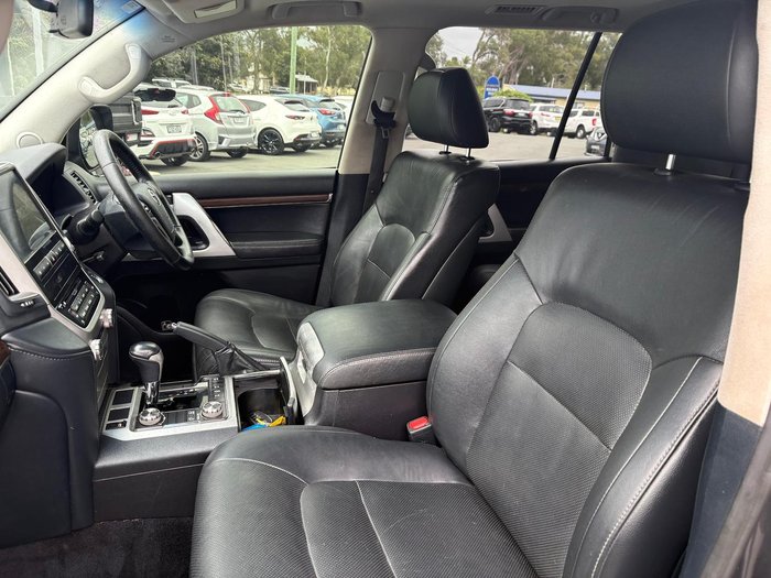 2017 Toyota Landcruiser VX