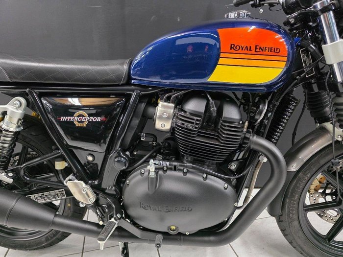2024 Royal Enfield INTERCEPTOR 650 E5 DARK Blue