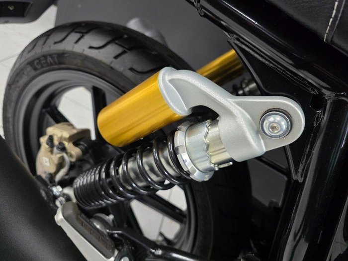 2024 Royal Enfield INTERCEPTOR 650 E5 DARK Blue