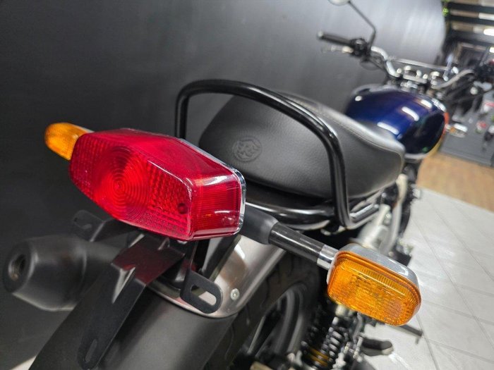 2024 Royal Enfield INTERCEPTOR 650 E5 DARK Blue