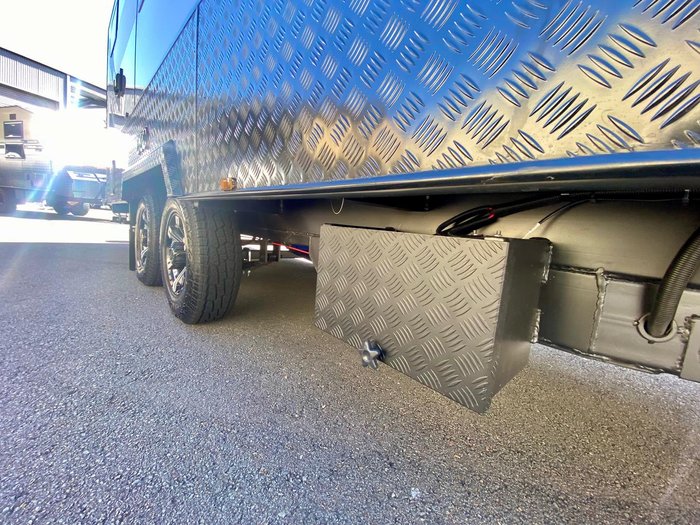 2025 Vivid Caravans NOMAD