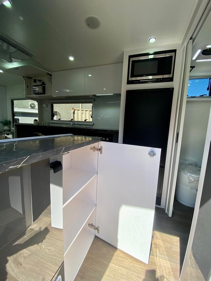 2025 Vivid Caravans NOMAD