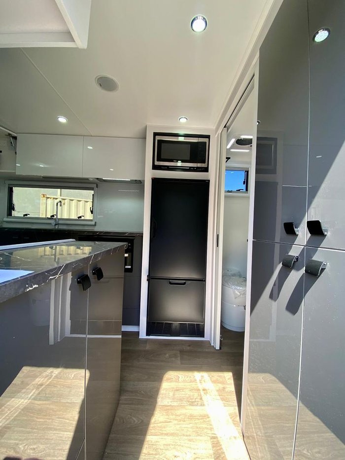 2025 Vivid Caravans NOMAD