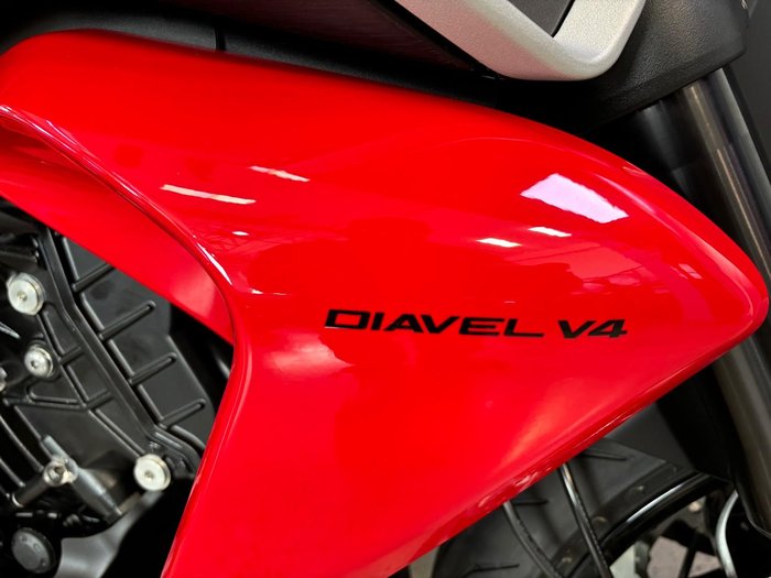2024 Ducati Diavel V4 Diavel Red