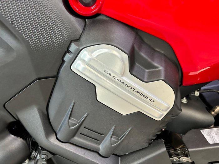 2024 Ducati Diavel V4 Diavel Red