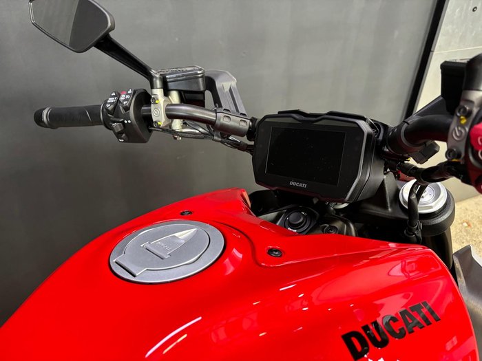 2024 Ducati Diavel V4 Diavel Red