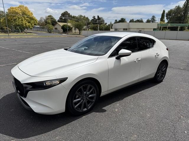 2022 Mazda 3 G20 Touring