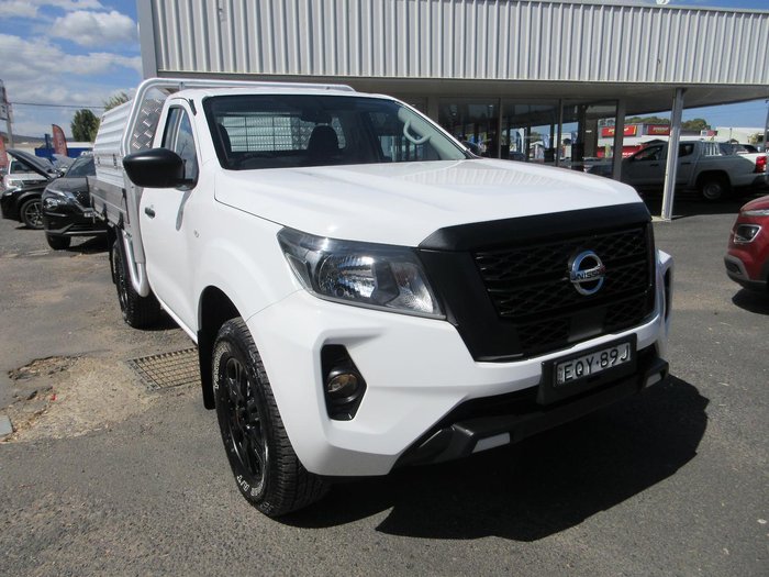 2022 Nissan Navara SL
